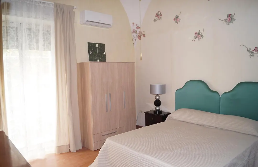 Al primo piano bed And breakfast-1