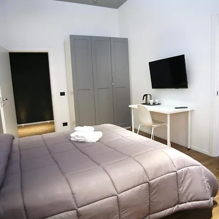 Business Home Via Isonzo B&B-3